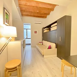  Appartement True Design In Heart Of Noble Bcn Spanje