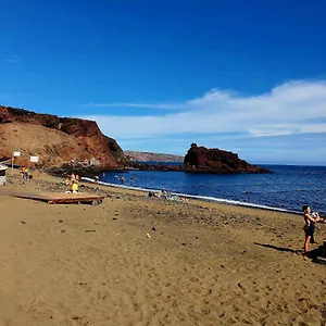 https://stay-burrero-bed-and-breakfast.in-canary-islands.com