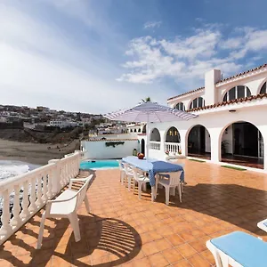 Villa Coki Deluxe - First Line Of The Beach, Telde