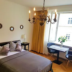 https://stay-in-the-city-center-stephansplatz.vienna-besthotels.com